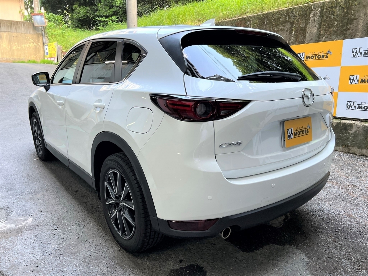 Import and buy MAZDA CX-5 2017 from Japan to Nairobi, Kenya