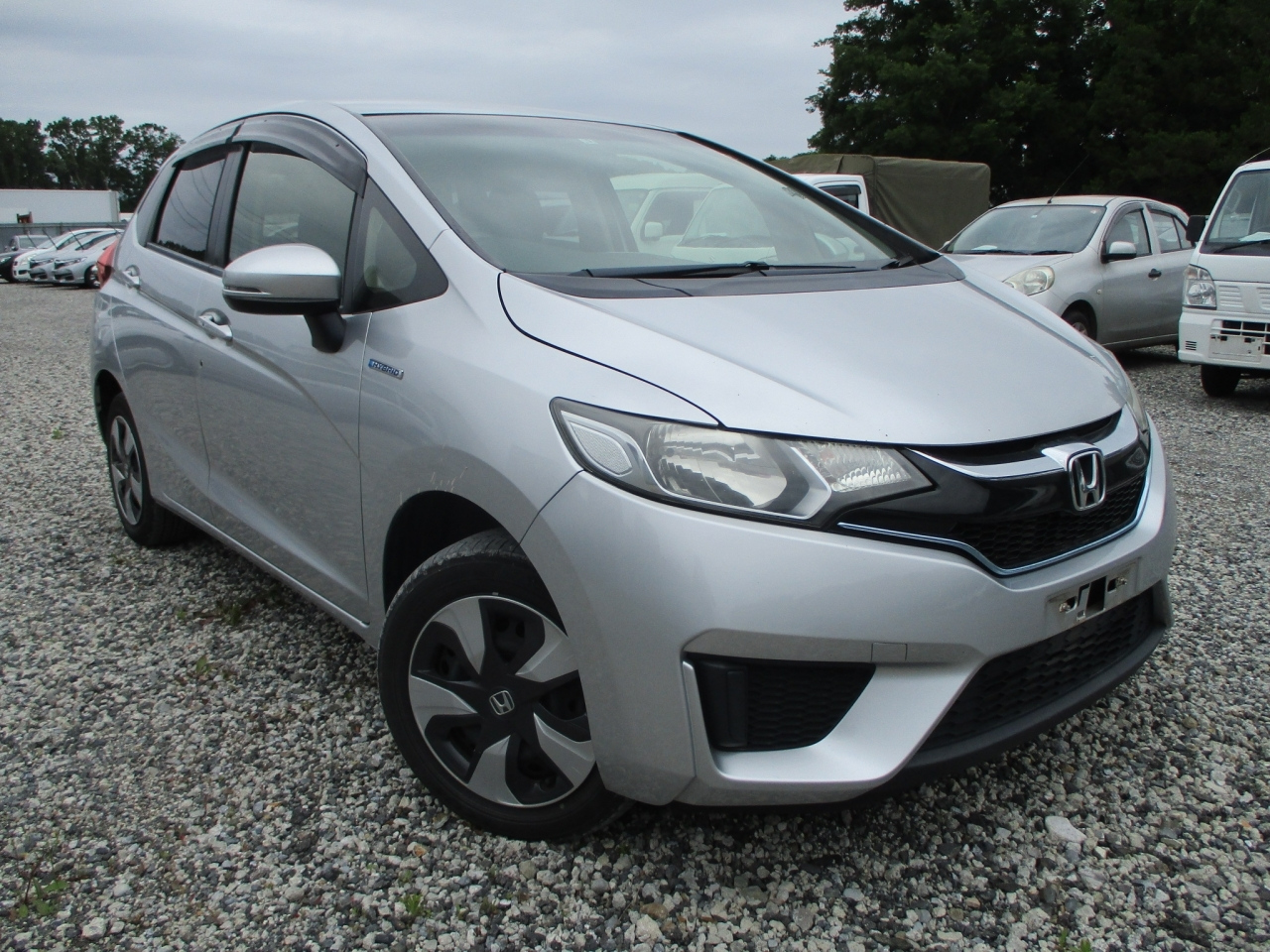 Import and buy HONDA FIT 2017 from Japan to Nairobi, Kenya