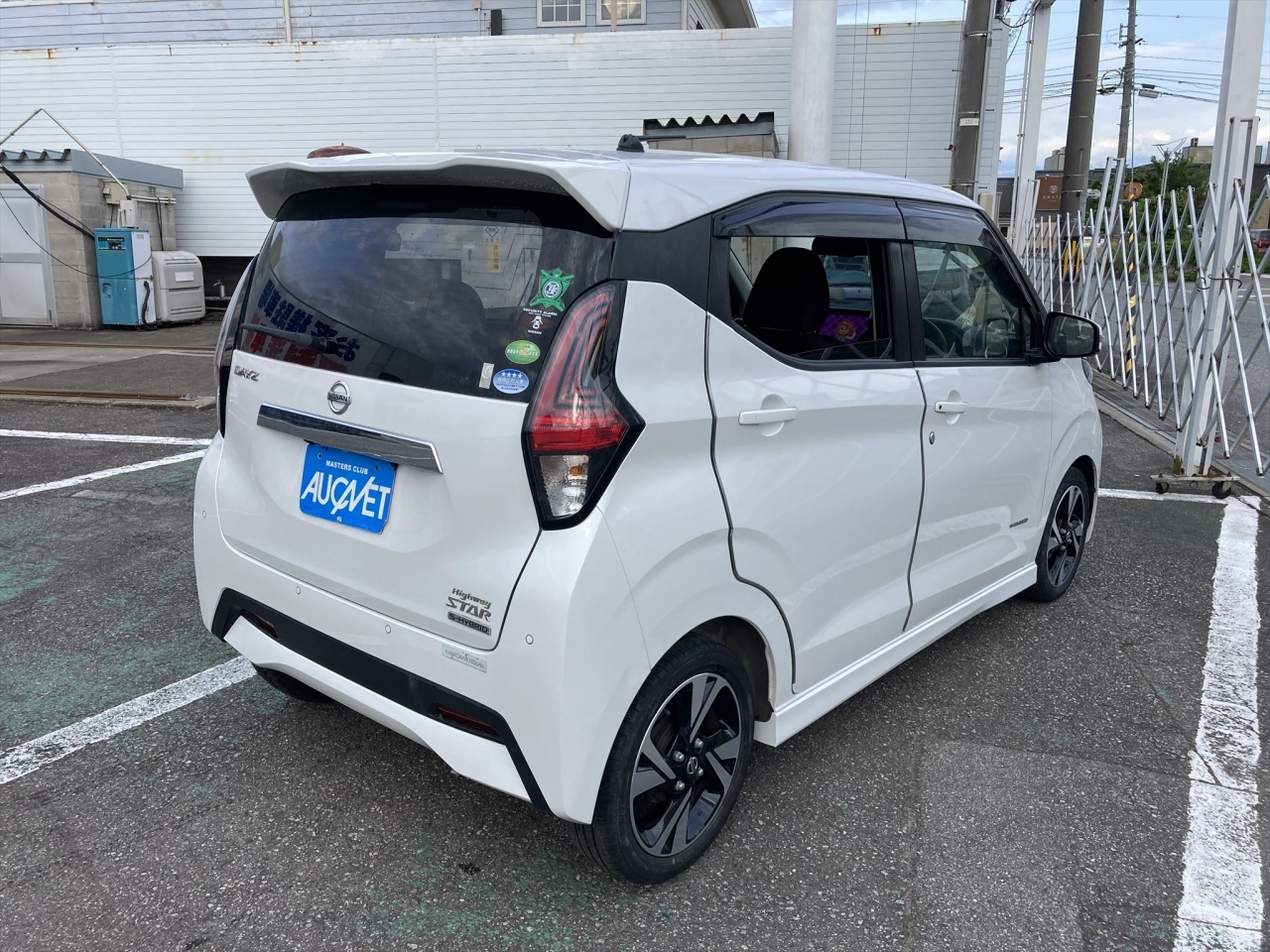 Import and buy NISSAN DAYZ 2020 from Japan to Nairobi, Kenya