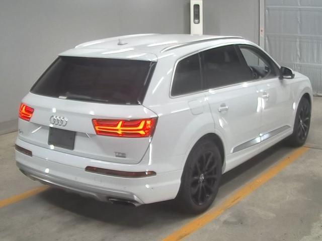 Import and buy AUDI Q7 2018 from Japan to Nairobi, Kenya