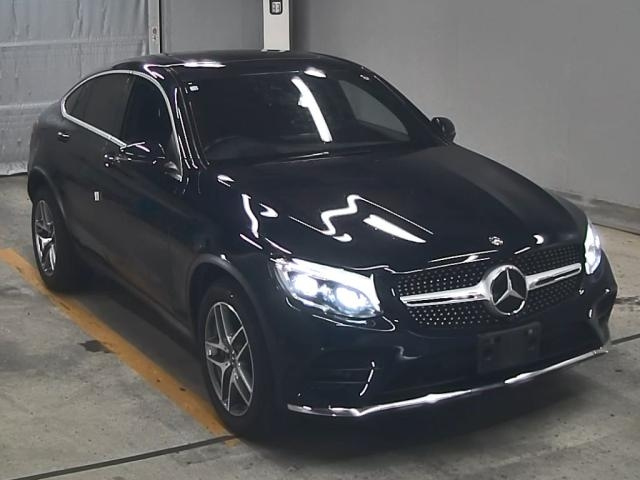 Import and buy MERCEDES BENZ GLC CLASS 2018 from Japan to Nairobi, Kenya