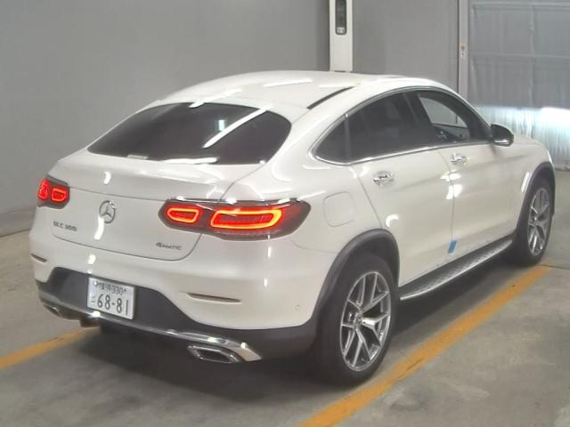 Import and buy MERCEDES BENZ GLC CLASS 2020 from Japan to Nairobi, Kenya