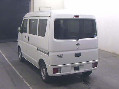 Import and buy NISSAN CLIPPER VAN 2018 from Japan to Nairobi, Kenya