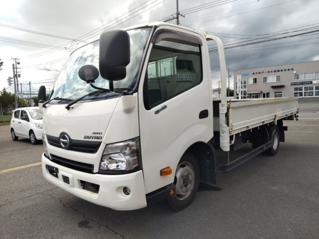 Import and buy HINO DUTRO 2019 from Japan to Nairobi, Kenya