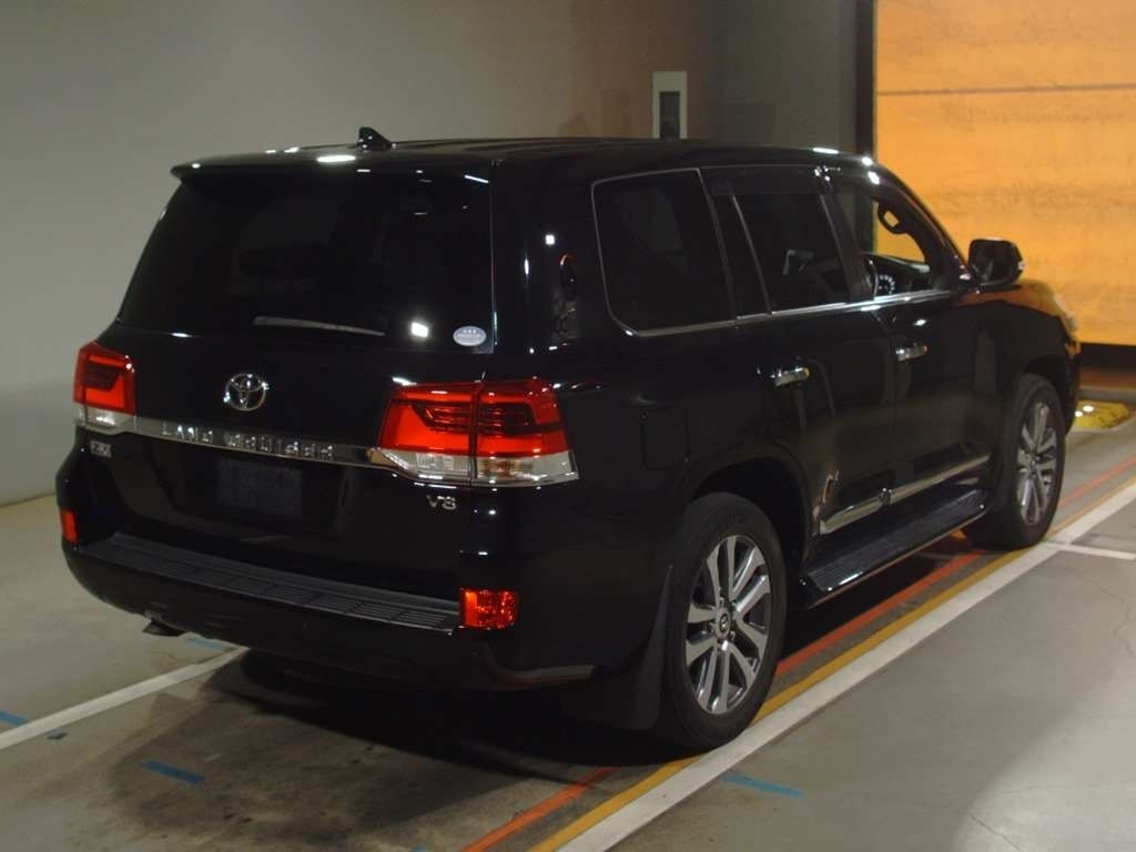 Import and buy TOYOTA LAND CRUISER 2018 from Japan to Nairobi, Kenya