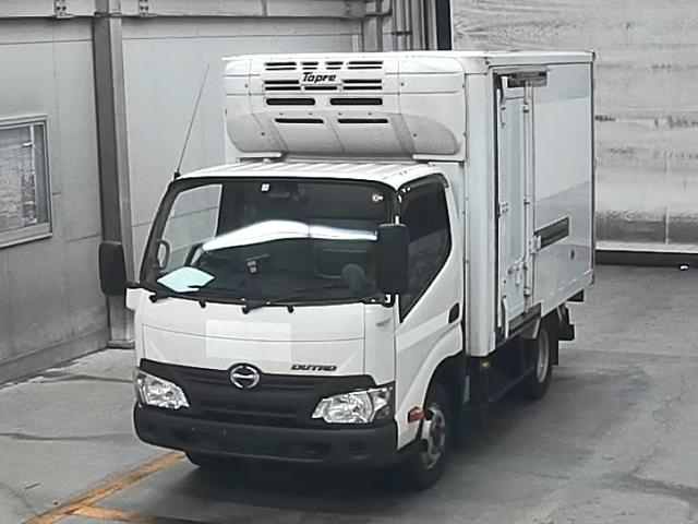 Import and buy HINO DUTRO 2019 from Japan to Nairobi, Kenya