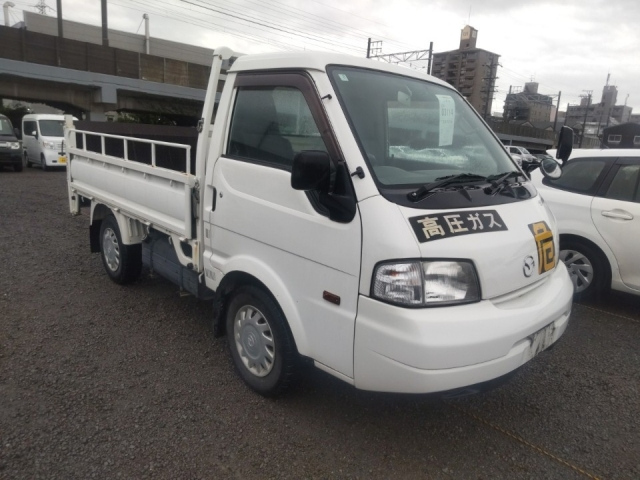 Import and buy MAZDA BONGO 2017 from Japan to Nairobi, Kenya