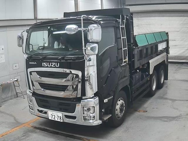 Import and buy ISUZU TRUCK 2020 from Japan to Nairobi, Kenya