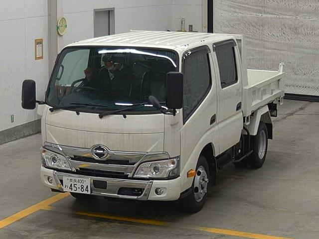 Import and buy HINO DUTRO 2024 from Japan to Nairobi, Kenya