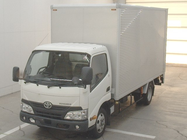 Import and buy TOYOTA TOYOACE 2017 from Japan to Nairobi, Kenya