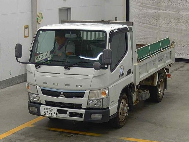 Import and buy MITSUBISHI CANTER 2019 from Japan to Nairobi, Kenya