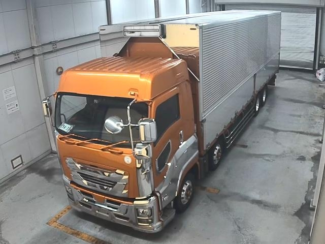 Import and buy ISUZU TRUCK 2019 from Japan to Nairobi, Kenya