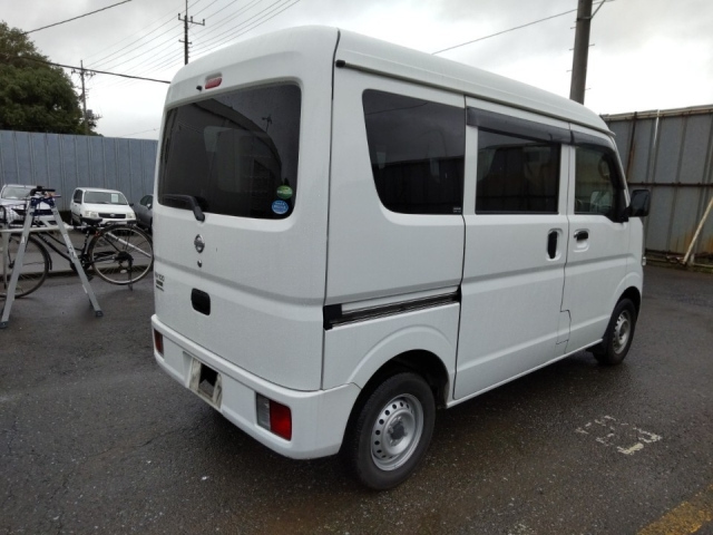 Import and buy NISSAN CLIPPER VAN 2018 from Japan to Nairobi, Kenya