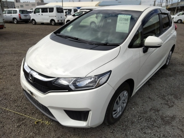 Import and buy HONDA FIT 2017 from Japan to Nairobi, Kenya