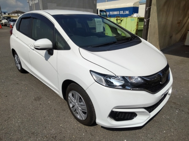 Import and buy HONDA FIT 2019 from Japan to Nairobi, Kenya