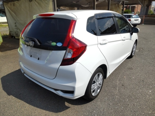 Import and buy HONDA FIT 2019 from Japan to Nairobi, Kenya